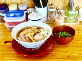 パイナップルパーク向かいにあるらぁ麺 彩り