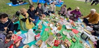 がちまやぁ三線サークル、桜の下で飲んで、歌って、踊って・・ 2023/03/22 23:36:54