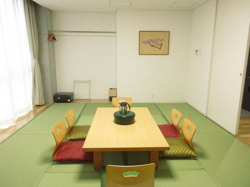 姫路市宿泊型児童館『星の子館(ほしのこやかた)』　和室室内