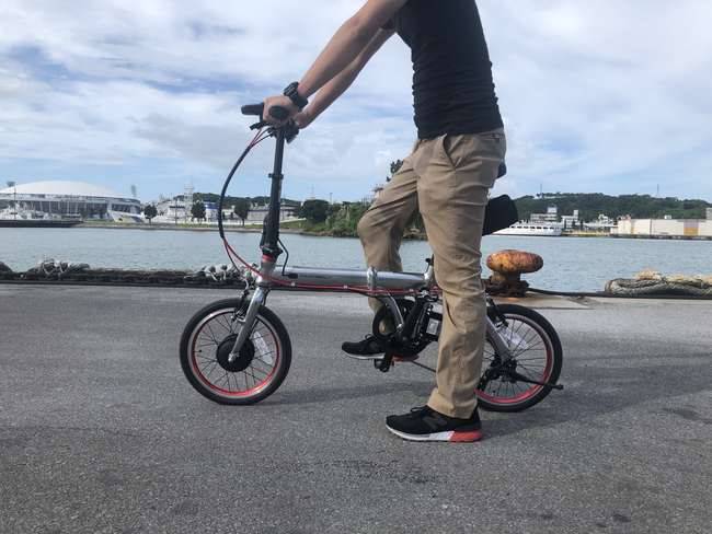 トランスモバイリーの電動アシスト付き自転車で約１時間のサイクリング