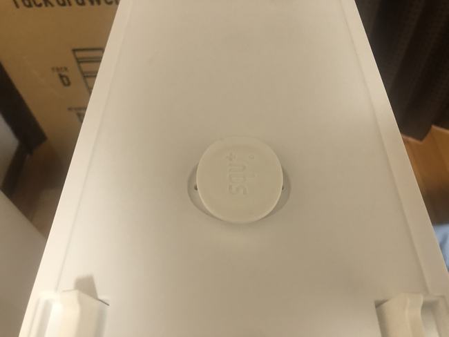 上段と下段を連結して使用できるすき間収納棚