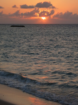 きょうのニシ浜の夕日