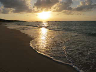 きょうのニシ浜の夕日