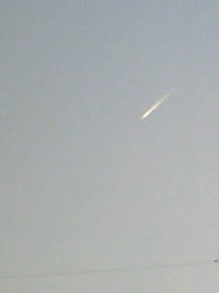 朝焼けの飛行機雲 2007/10/17 06:53:25