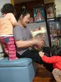取り合い!!