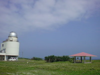 星空観測タワーと東屋と
