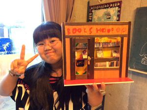 ドールハウス　本屋さん