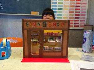 ドールハウス　本屋さん