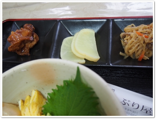 グー・チョキ・パーで3組にわかれ　小名浜で朝食海鮮丼＊矢野きくの