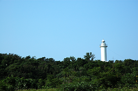 灯台：鳩間島