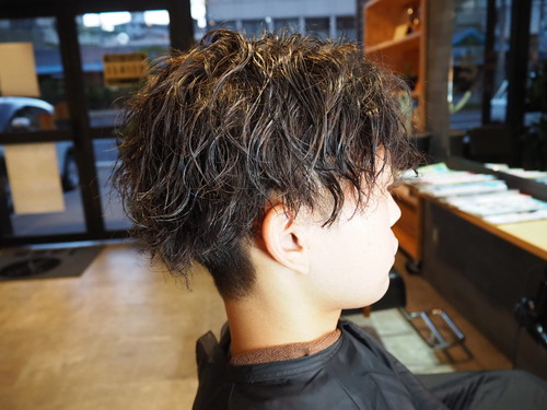 メンズ美容室　ジャス　ツイスパ