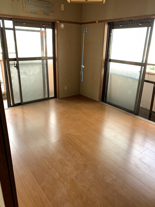 アパート巡回清掃1棟1000円/格安不用品撤去の依頼