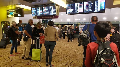 チャンギ空港　トランジットホテル休息　帰国