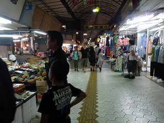 沖縄の夜