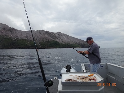ニュージーランド４日目　ホワイトアイランドで魚釣り