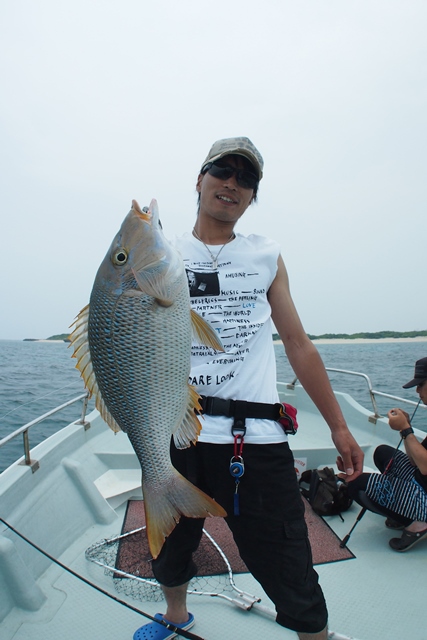 ライトキャスティング　そろそろ夏の海？
