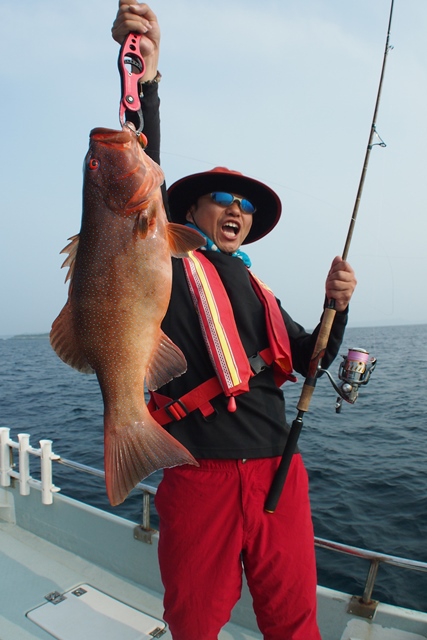 ライトキャスティング　そろそろ夏の海？
