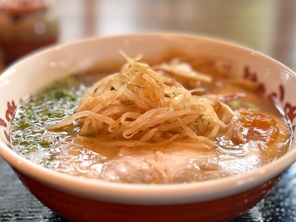 宮古島 パイナガマビーチ近く「九州ラーメン匠」得々ラーメンをいただきました！