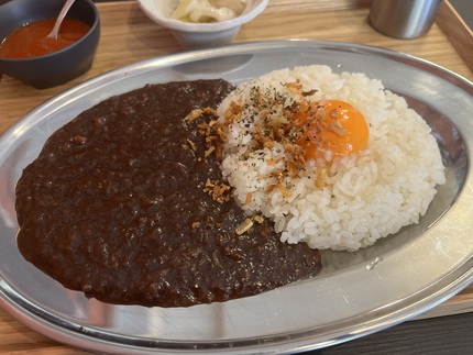 宮古島「謙虚なキッチン」の「謙虚なカレー」が 美味しかった♩