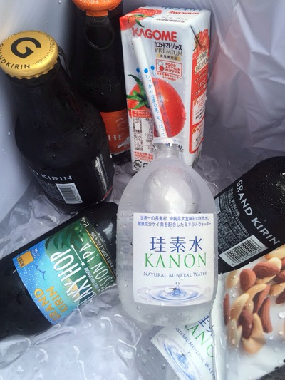 丸型のボトルがお似合いの珪素水