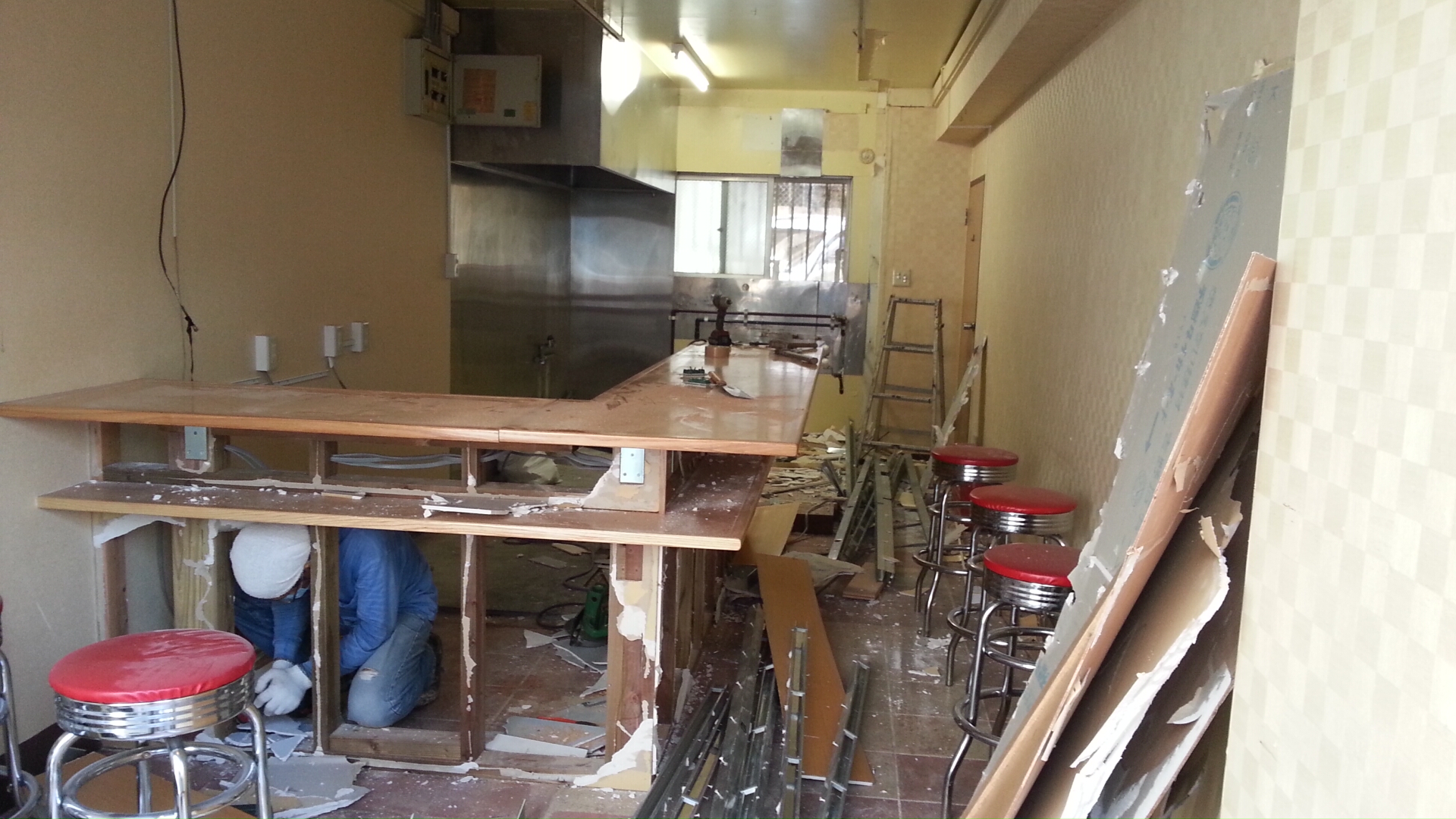 久茂地3丁目で居酒屋はじめます