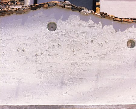 塀がかわいい家 キノセンス株式会社 沖縄で自然素材を活かしたデザイン住宅