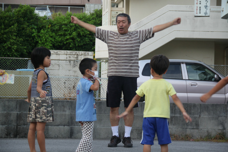 安和パパのラジオ体操日記（8/12 こうのいけ駐車場）