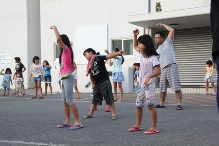 7月27日のラジオ体操：北那覇税務署前