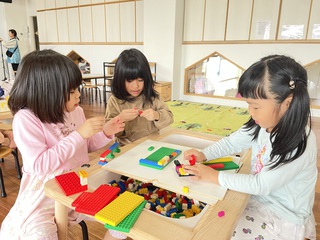 お部屋遊び！きりん組さん