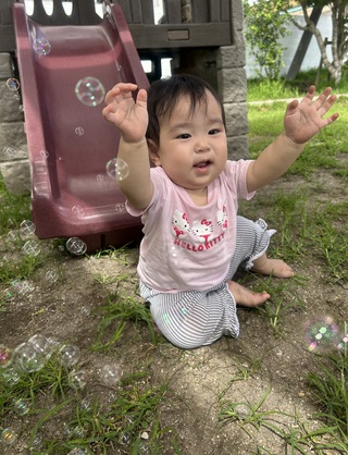 前園庭へレッツゴー♫ひよこ