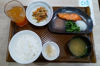 焼鮭朝定食 2022/11/21 10:56:35
