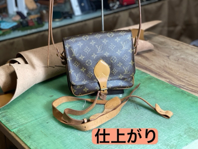 ルイヴィトン　カルトシエール　ヌメ革取り替え