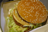 ギガな落胆「ギガビックマック」（笑） 2016/04/10 10:16:00