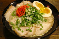 「琉球チルダイ」の「バラネギ豚骨ラーメン」 2016/04/18 10:14:00