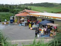 吉野は賑やかです 2006/05/01 18:18:00
