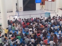 混んでるー！ 2011/07/18 15:29:21
