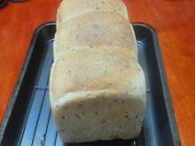 黒ごま食パン