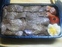 今日も遠足です。