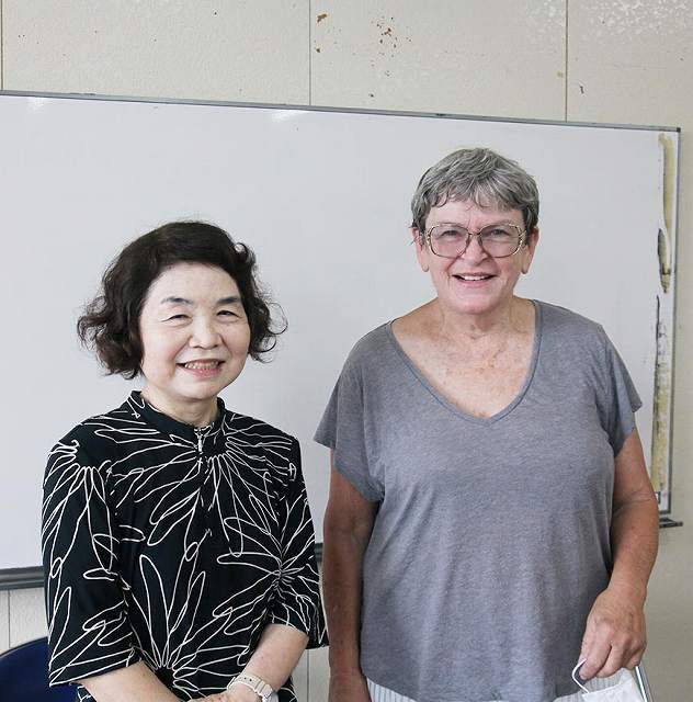 外間民子さん　講師の母メアリー・山田さん