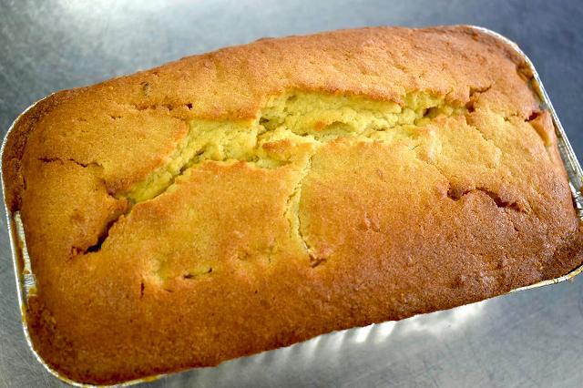 完成したパウンドケーキ