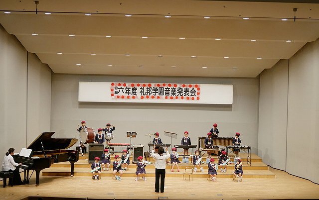 心をひとつに４歳児の合奏