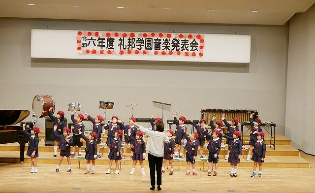 ５歳児の歌『朝はどこから』