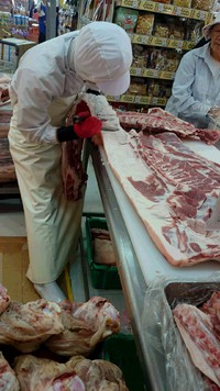H27.09.18（金）豚肉解体ショー 2015/09/20 19:10:37