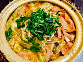 鍋待つ。