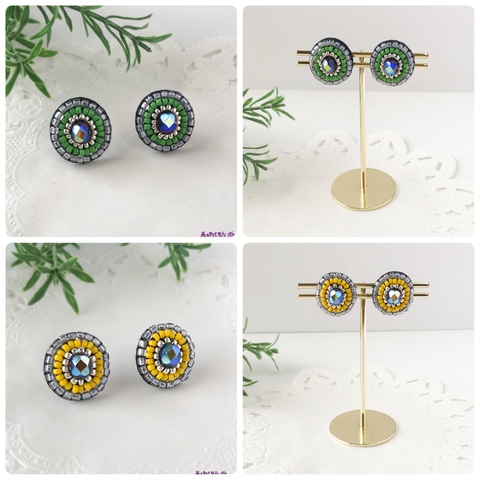 ビーズ刺繍　小粒ピアスを販売開始しました