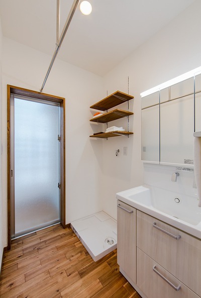 洗面脱衣室の収納棚の活用方法 無添加住宅サイアスホーム 沖縄の住宅新築 リノベーション Blog