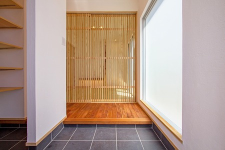 使いやすい玄関を実現 意外と知らない玄関かまちの役割 無添加住宅サイアスホーム 沖縄の住宅新築 リノベーション Blog