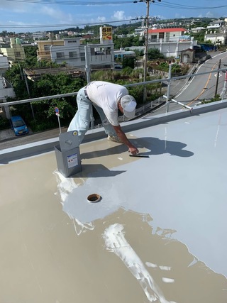 うるま市与那城屋慶名、M様邸、外壁（391㎡）・防水（148㎡）改修・塗装工事5/14着工～7/3完工✨