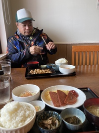 ポーク卵でお腹いっぱいになる男もいる 2023/12/30 12:28:37