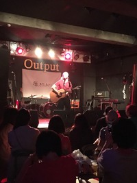 弾きたがり。と言うより飲みたがり。。的な。。Day 2018/05/15 23:18:23